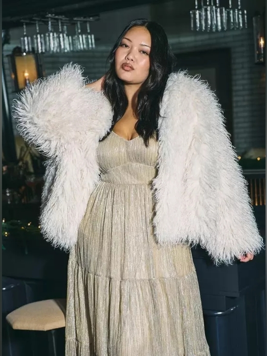 torrid Jackets & Blazers - TORRID 2X Shaggy Faux Fur Jacket Cropped Coat Elegant Party Bridal